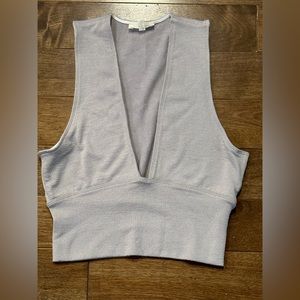 wilfred v-neck crop top, grey, size small